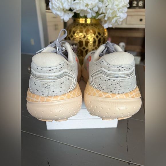 Brooks Men’s Glycerin 21 'Snow Dawn Straw' Road Running Shoes Size 9.5 - Picture 5 of 10